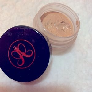 Anastasia Concealer